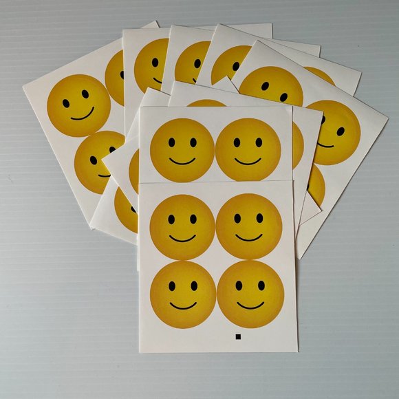 Large Smiley Face stickers - Picture 4 of 4